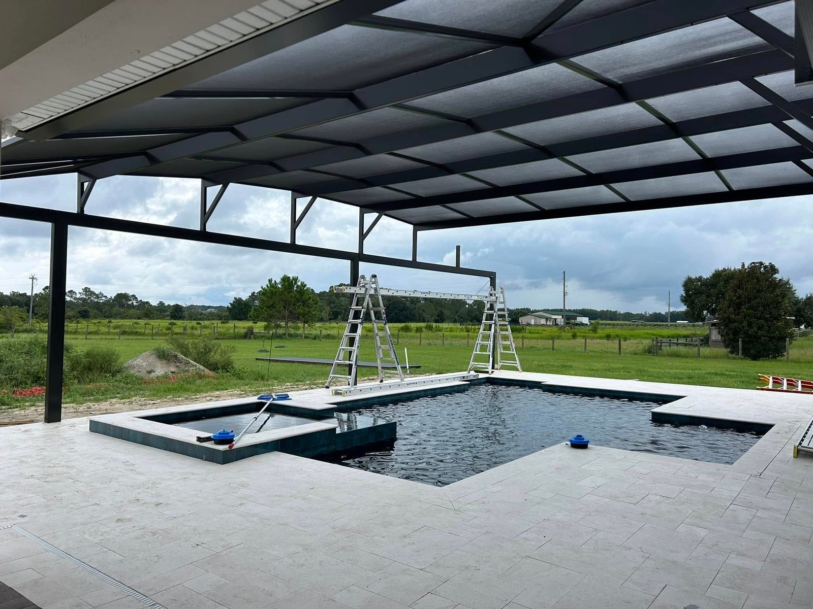 screen enclosure pools