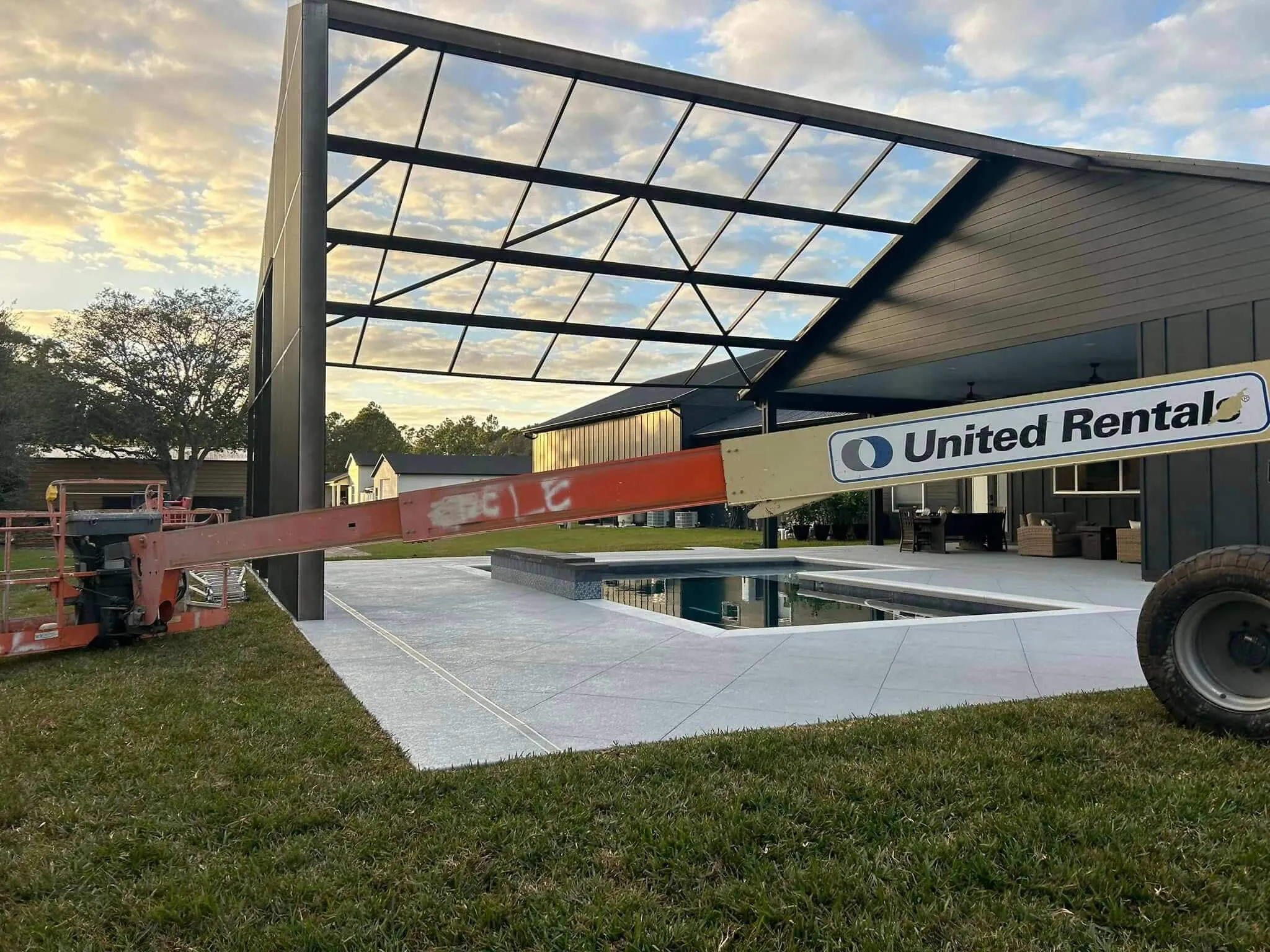 custom screen installation around swimming pool area