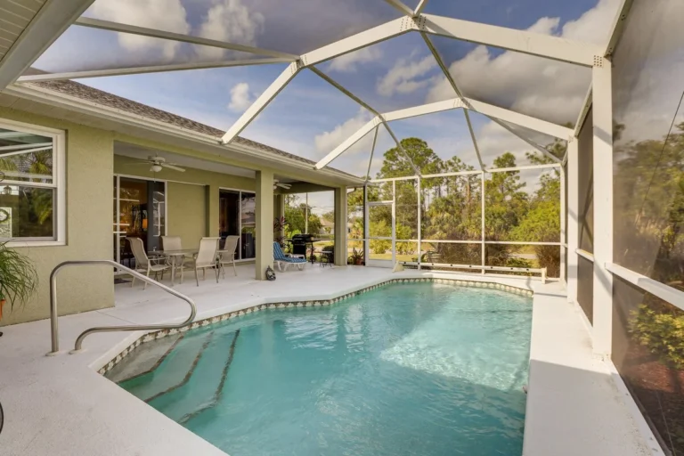 Pool Cage Installation in Florida