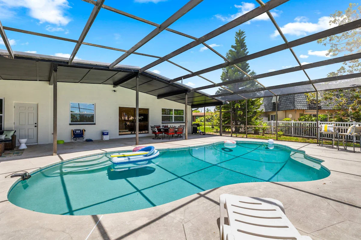 Pool Screen Enclosure Florida